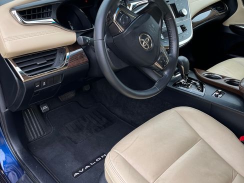 Used 2013 Toyota Avalon XLE FWD image 11