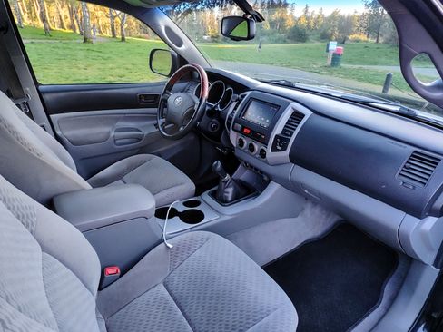 Used 2009 Toyota Tacoma 4x4 Access Cab V6 image 4
