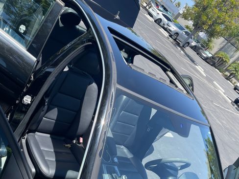 Used 2010 Mercedes-Benz C 300 Sedan image 5