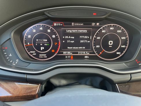 Used 2018 Audi Q5 Prestige w/ Prestige Package image 14