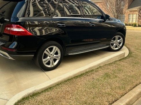 Used 2013 Mercedes-Benz ML 350 4MATIC image 2
