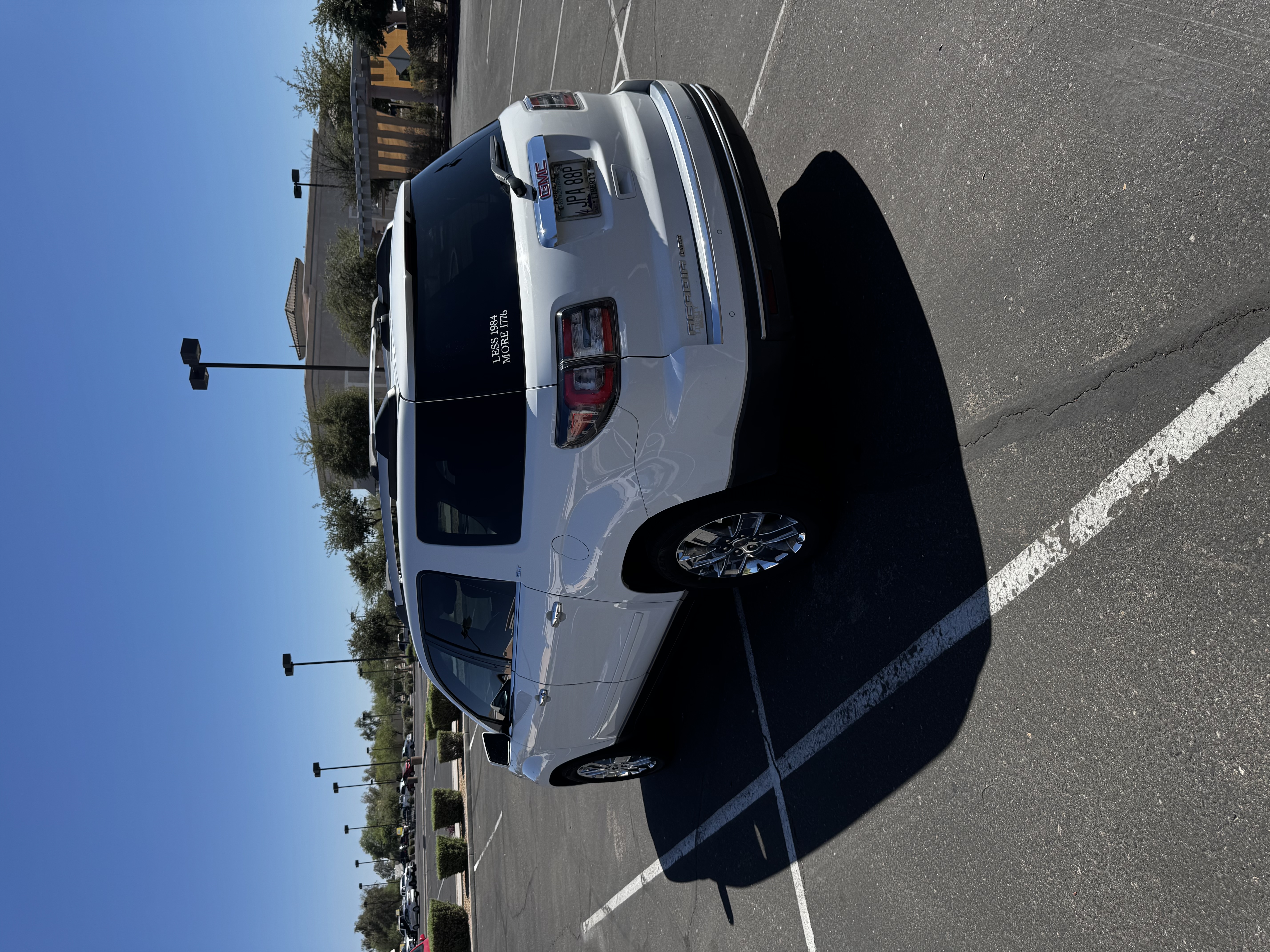 Used 2017 GMC Acadia Limited SLT FWD image 8