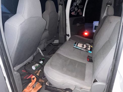 Used 2004 Ford F250 XLT image 11