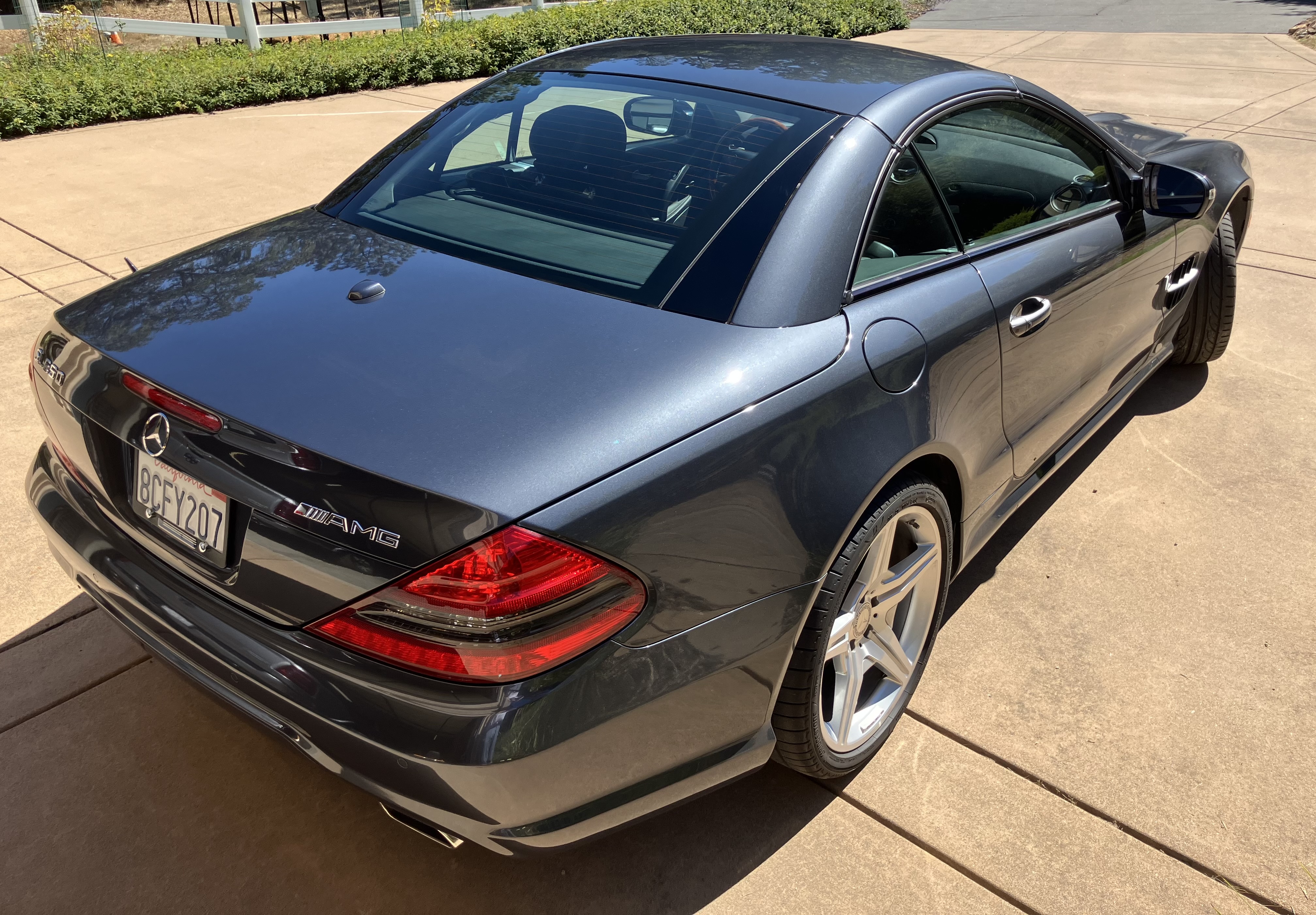 Used 2011 Mercedes-Benz SL 550 image 17