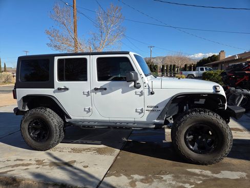 Used 2017 Jeep Wrangler Unlimited Sport w/ Quick Order Package 24S image 5