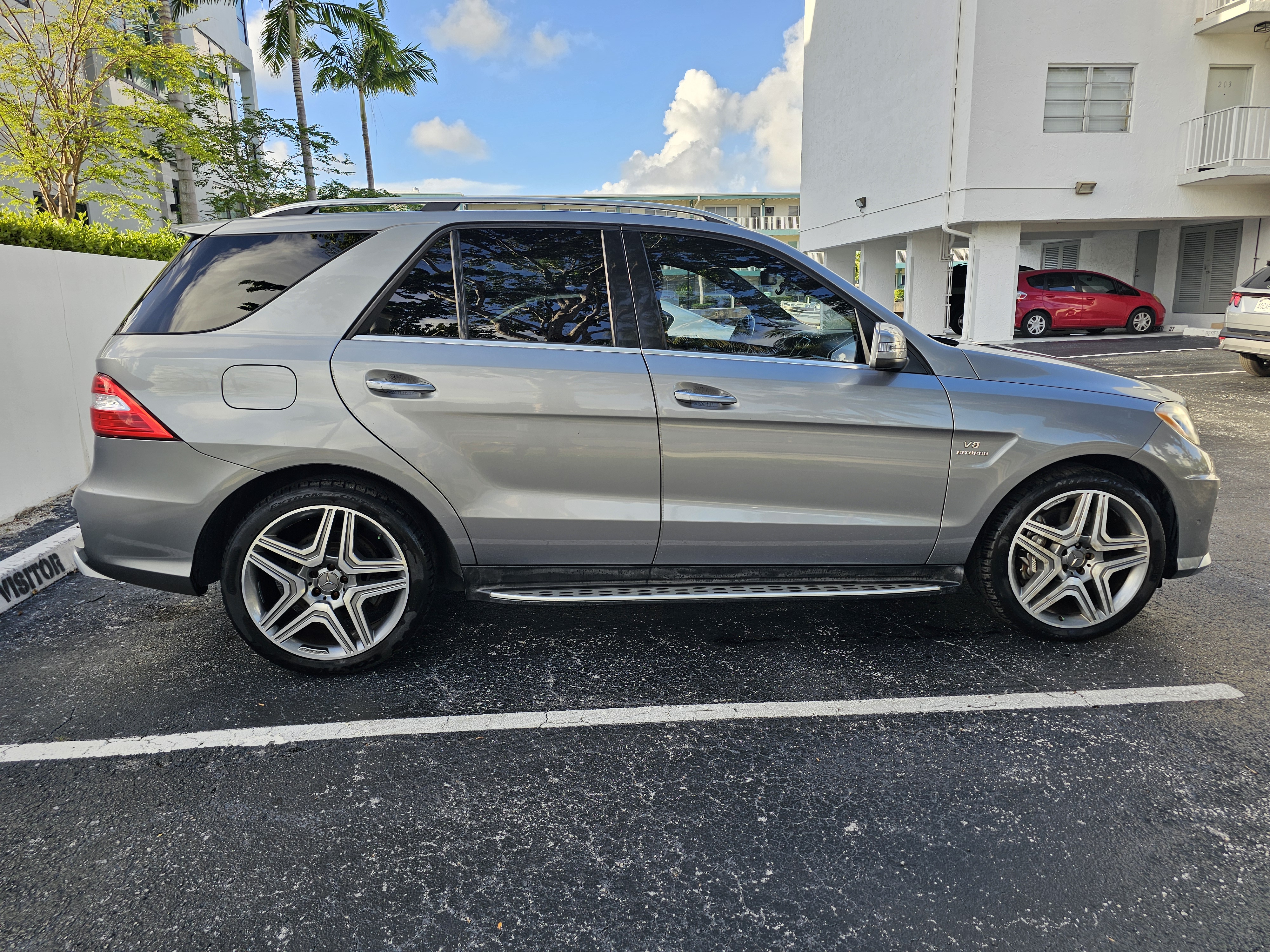 Used 2014 Mercedes-Benz ML 63 AMG 4MATIC image 6