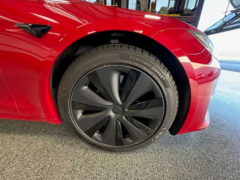 Used 2022 Tesla Model S Standard Range image 16