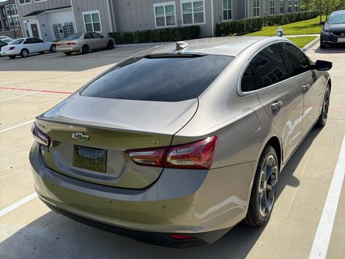Used 2022 Chevrolet Malibu LT FWD image 5