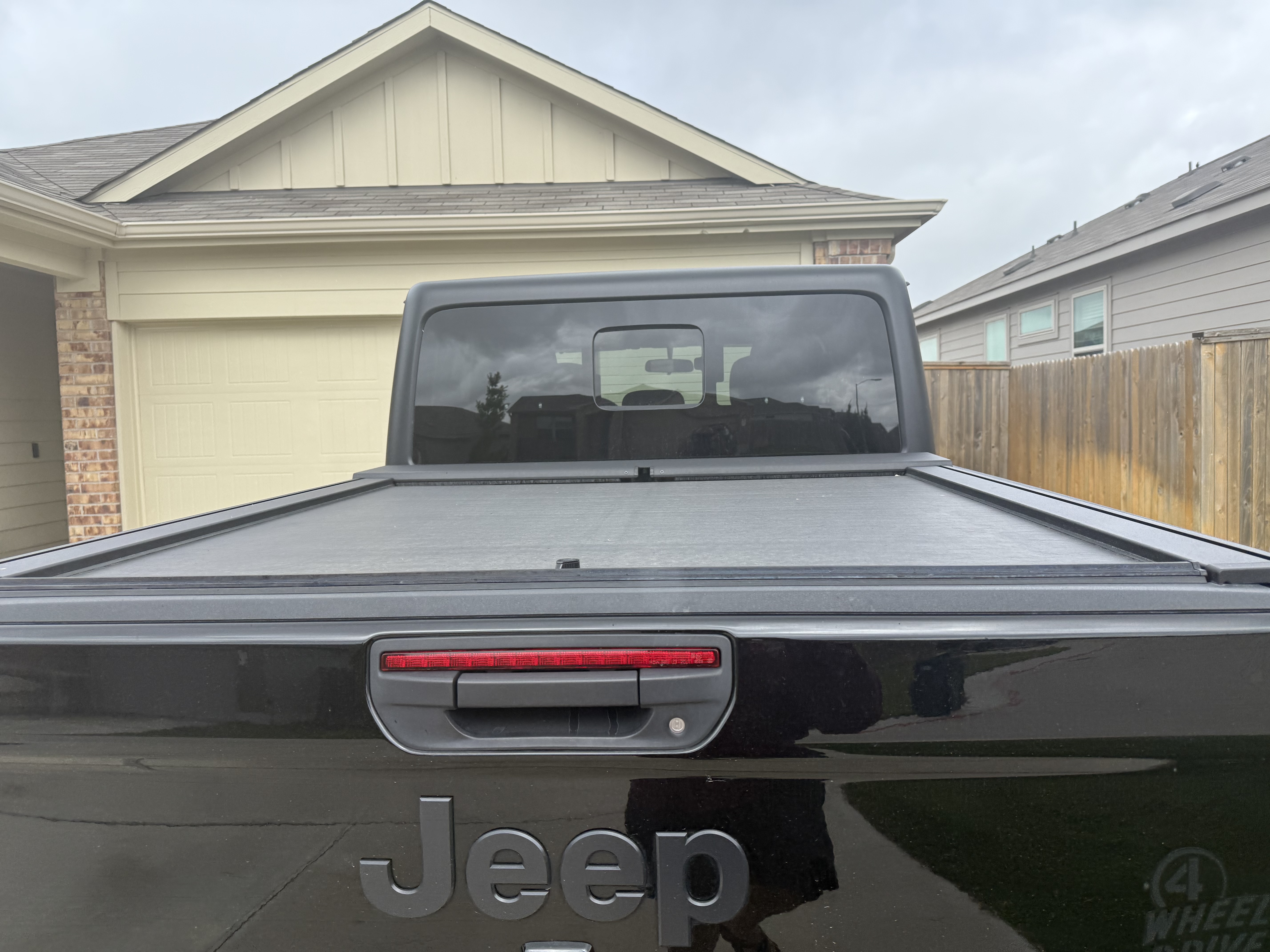 Used 2023 Jeep Gladiator Sport AWD/4WD image 5