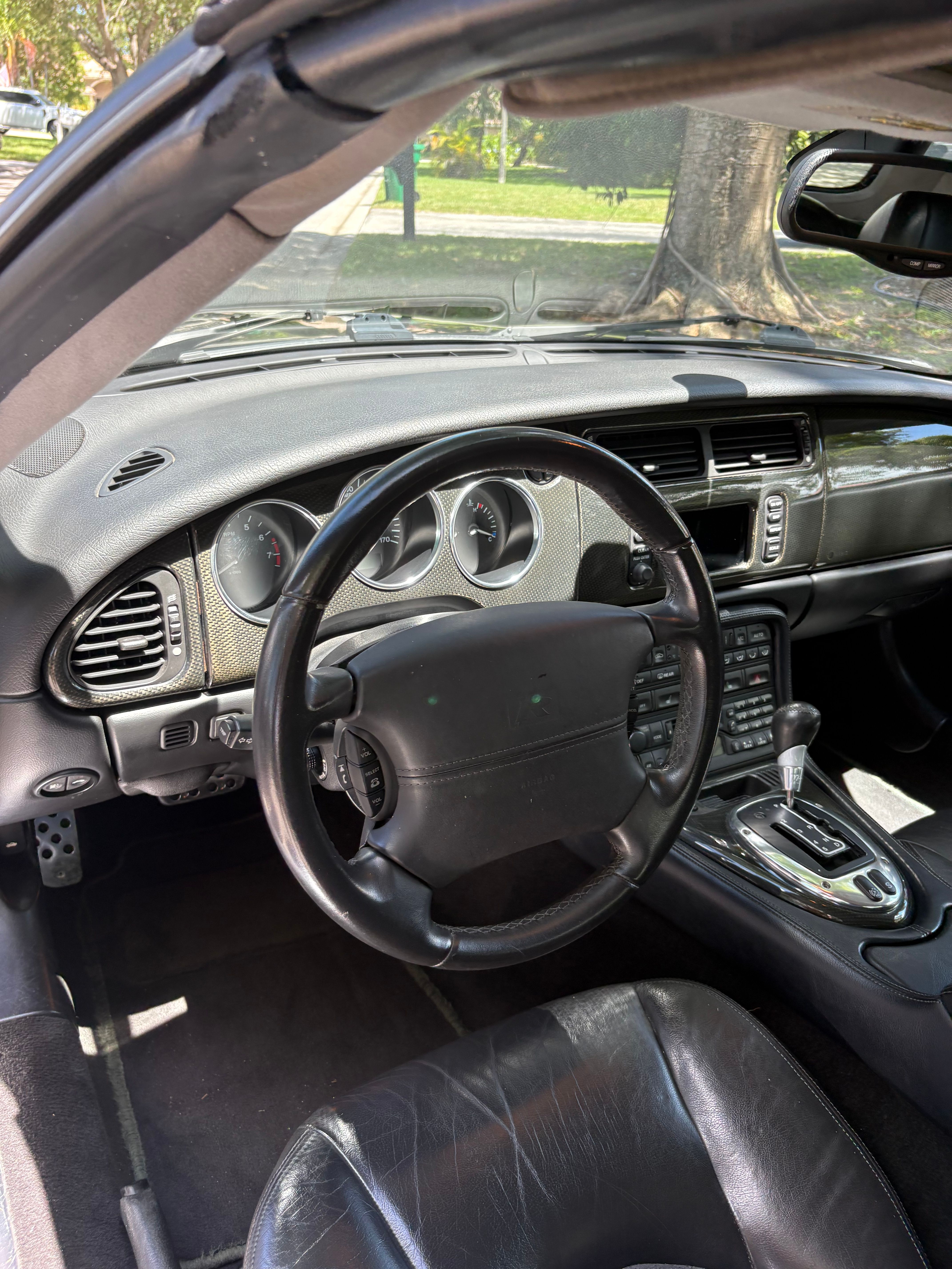 Used 2005 Jaguar XK8 Convertible RWD image 5