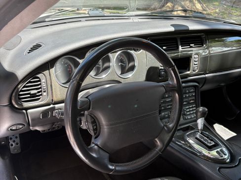Used 2005 Jaguar XK8 Convertible RWD image 5
