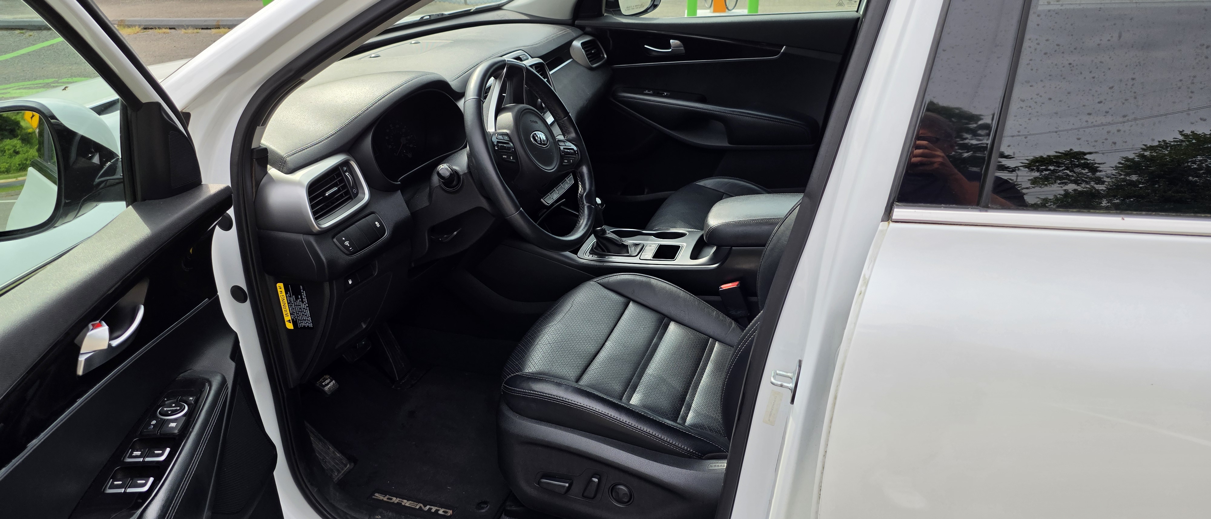 Used 2017 Kia Sorento FWD w/ LX Convenience Package image 11
