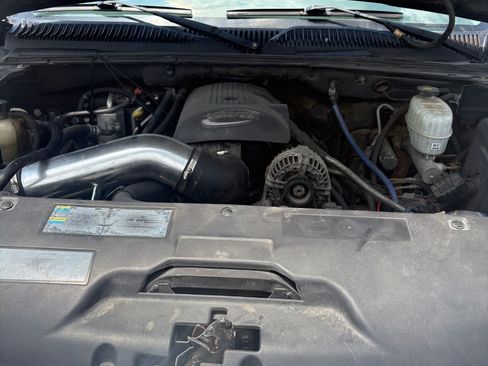Used 2005 Chevrolet Tahoe LT w/ LT Preferred Equipment Group AWD/4WD image 5