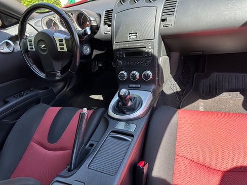 Used 2007 Nissan 350Z NISMO image 12