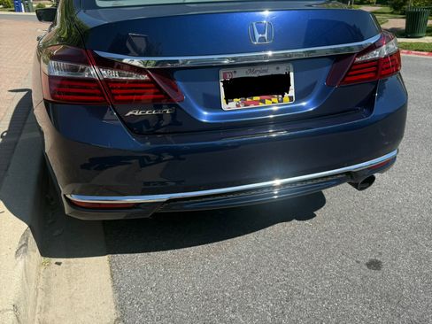 Used 2017 Honda Accord LX image 2