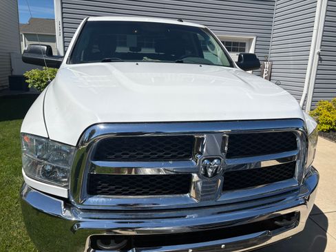 Used 2014 RAM 2500 Tradesman w/ Chrome Appearance Group AWD/4WD image 5