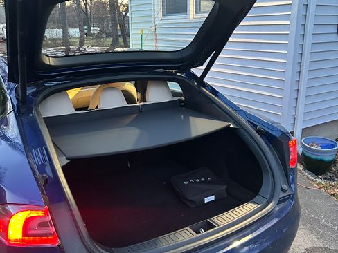 Used 2020 Tesla Model S Long Range Plus image 11