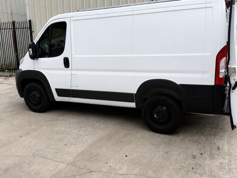 Used 2022 RAM ProMaster 1500 FWD image 2