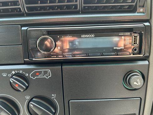 Used 2001 Volkswagen Eurovan image 14