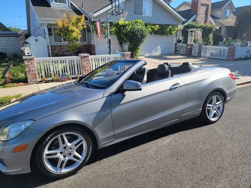 Used 2011 Mercedes-Benz E 350 Cabriolet image 1