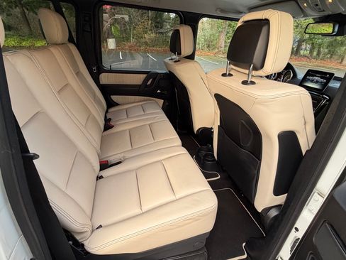 Used 2017 Mercedes-Benz G 550 image 22