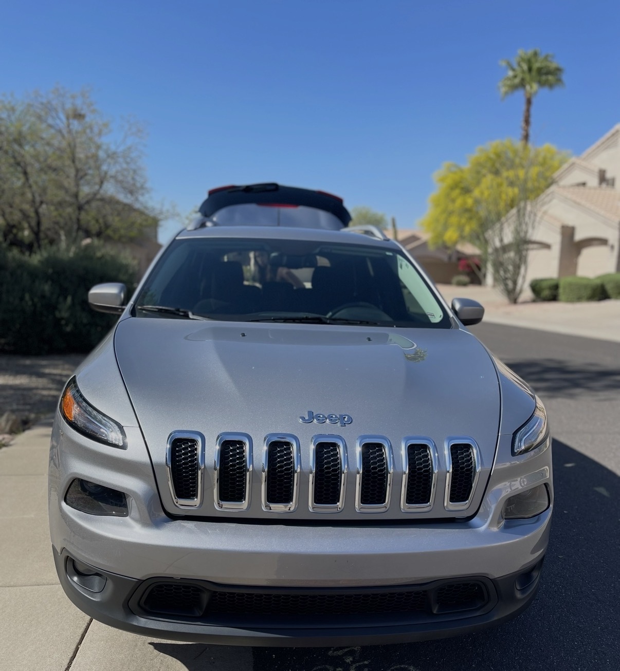 Used 2017 Jeep Cherokee Latitude w/ Comfort/Convenience Group FWD image 1