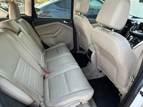 Used 2015 Ford C-MAX Energi SEL w/ Equipment Group 301A image 16