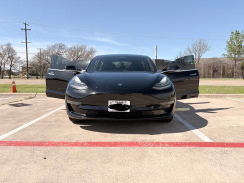 Used 2018 Tesla Model 3 Long Range image 1