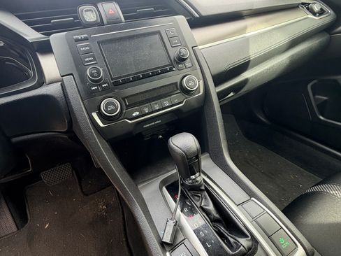 Used 2019 Honda Civic LX image 5