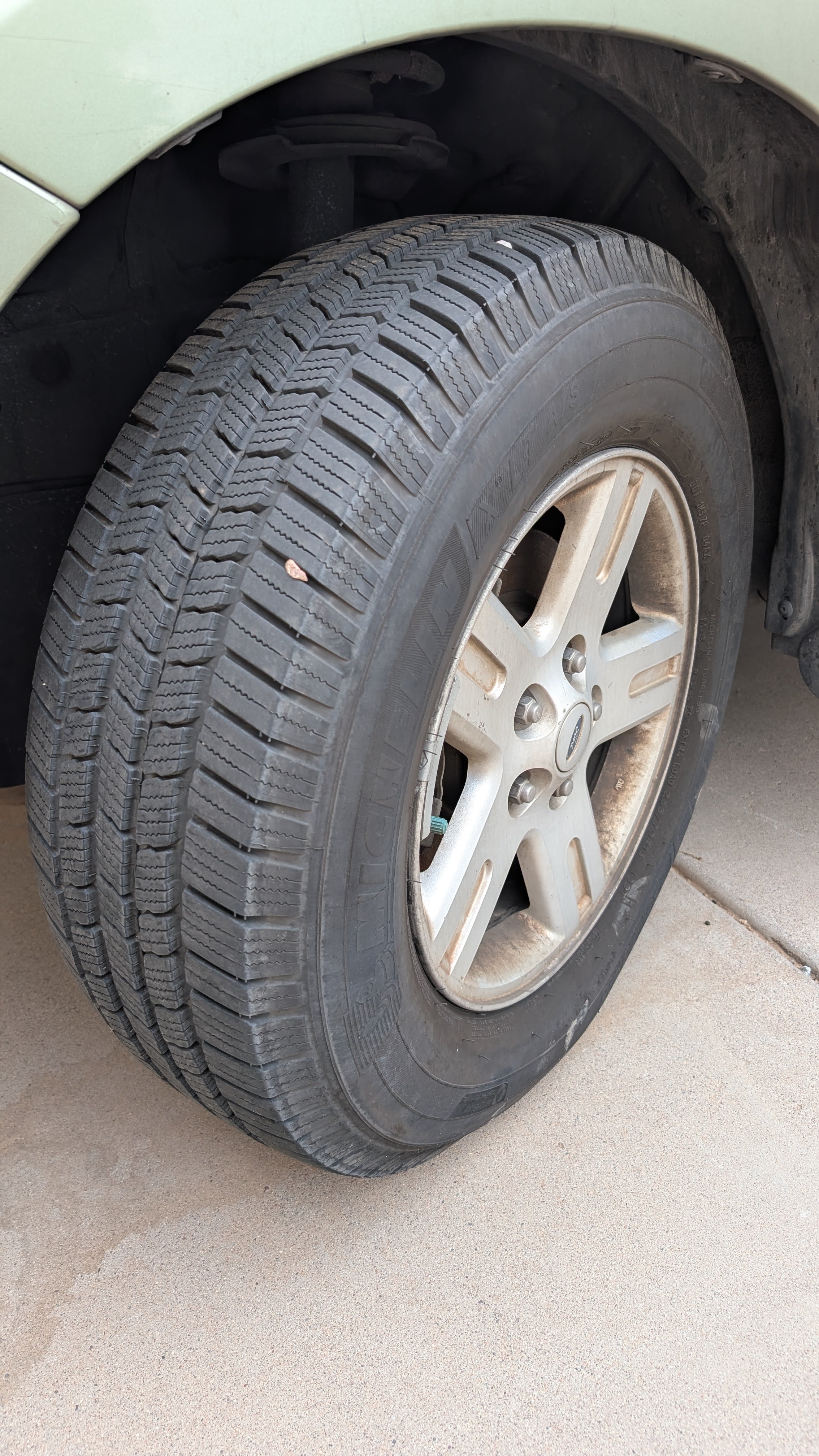 Used 2008 Ford Escape 4WD Hybrid image 17