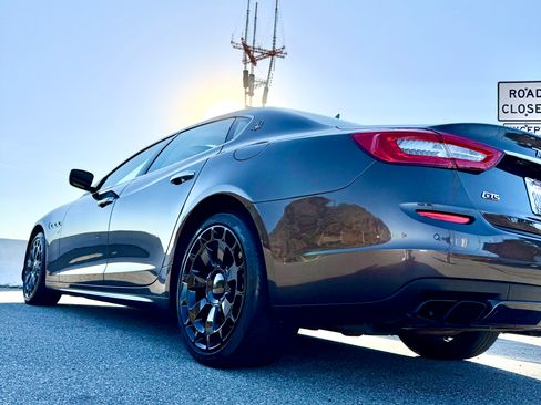 Used 2014 Maserati Quattroporte GTS RWD image 9