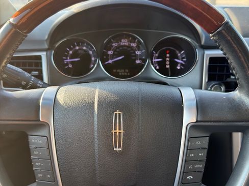 Used 2012 Lincoln MKZ AWD image 5