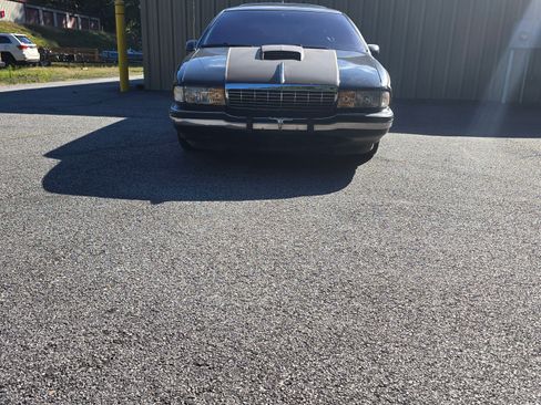 Used 1992 Buick Roadmaster Estate image 4