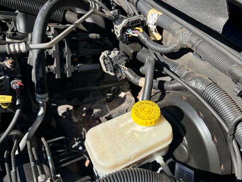 Used 2008 Jeep Wrangler Sahara w/ Dual Top Group image 19