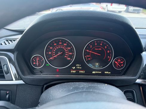 Used 2018 BMW 330e w/ Convenience Package image 1