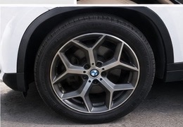 Used 2016 BMW X1 xDrive28i AWD/4WD image 1