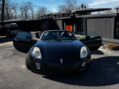 Used 2009 Pontiac Solstice GXP w/ Premium Package