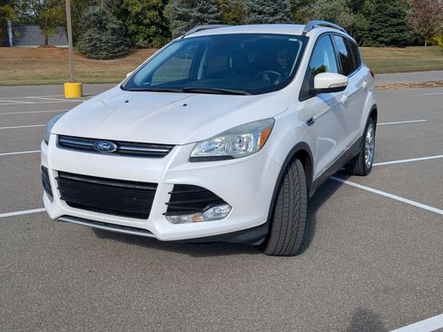 Used 2016 Ford Escape Titanium image 5