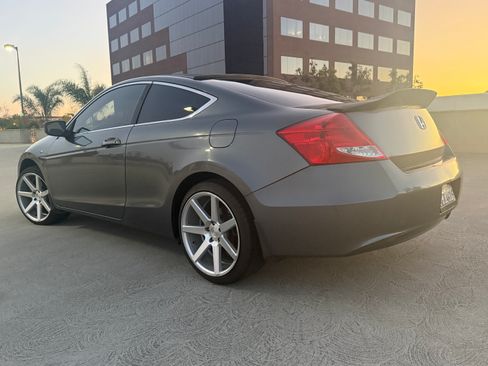 Used 2011 Honda Accord EX image 2