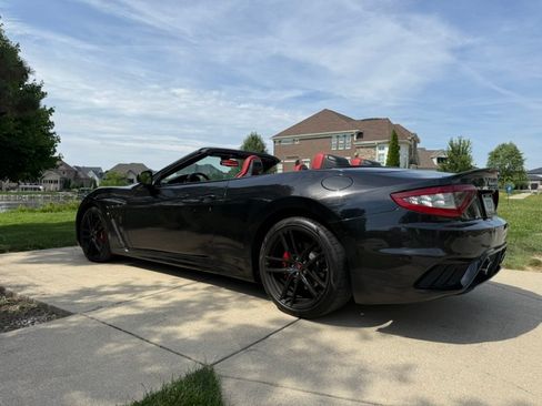 Used 2018 Maserati GranTurismo MC RWD image 2