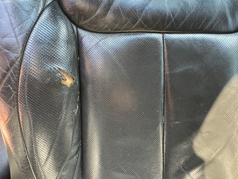 Used 2011 Cadillac DTS Platinum image 5