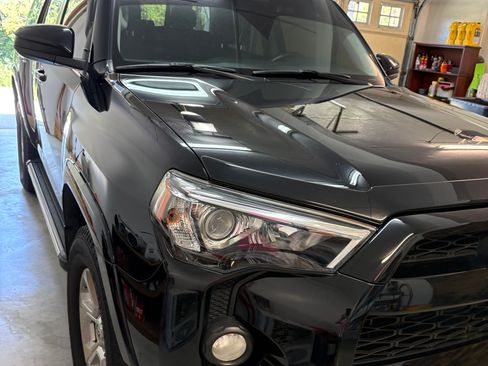 Used 2016 Toyota 4Runner 4WD image 1