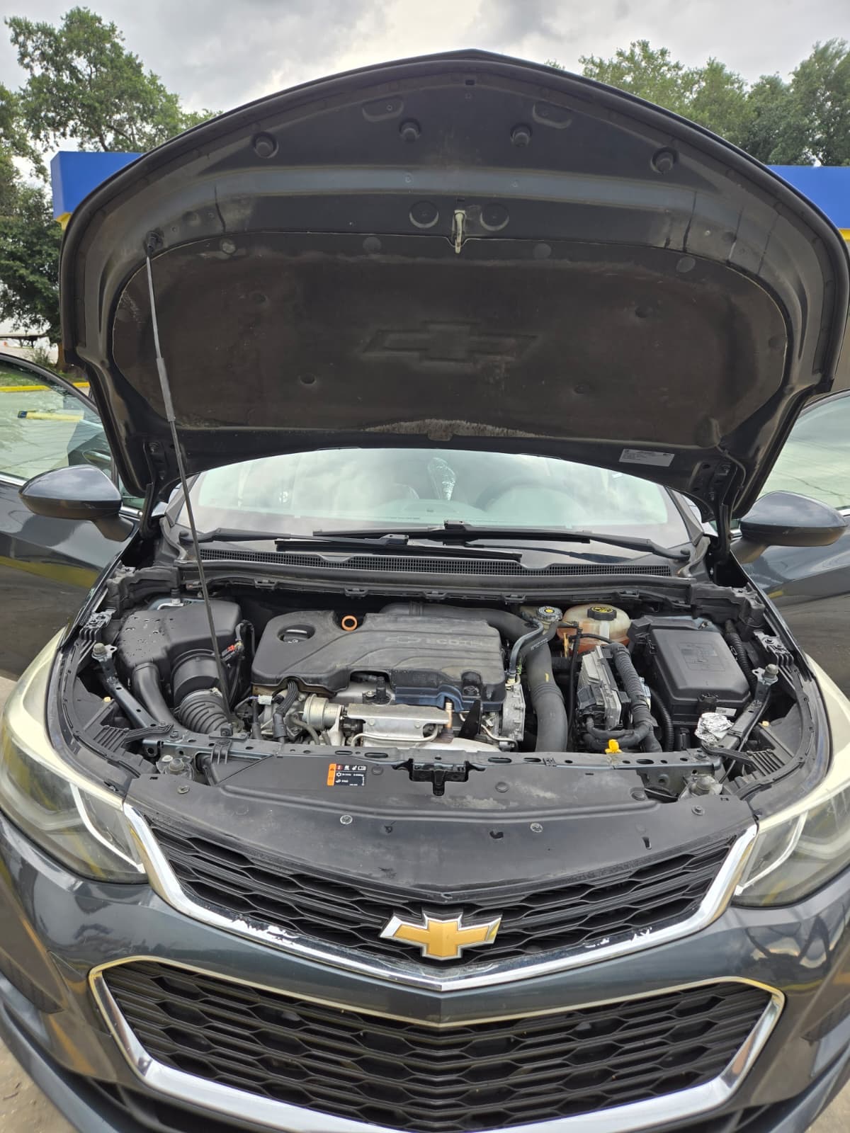 Used 2017 Chevrolet Cruze LT FWD image 15