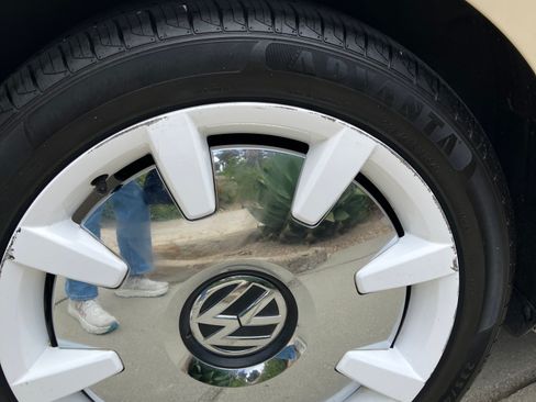 Used 2019 Volkswagen Beetle 2.0T Final Edition SEL FWD image 20