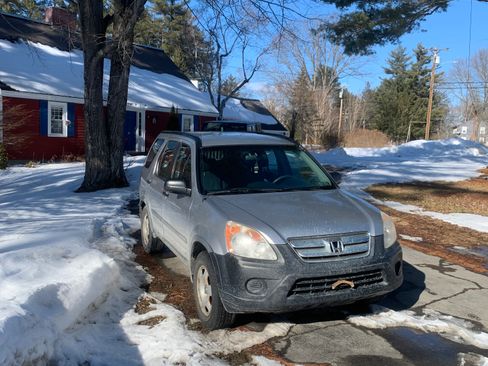 Used 2006 Honda CR-V LX image 16