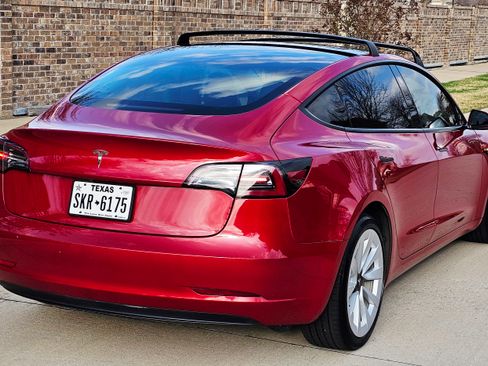 Used 2023 Tesla Model 3 Standard Range image 15