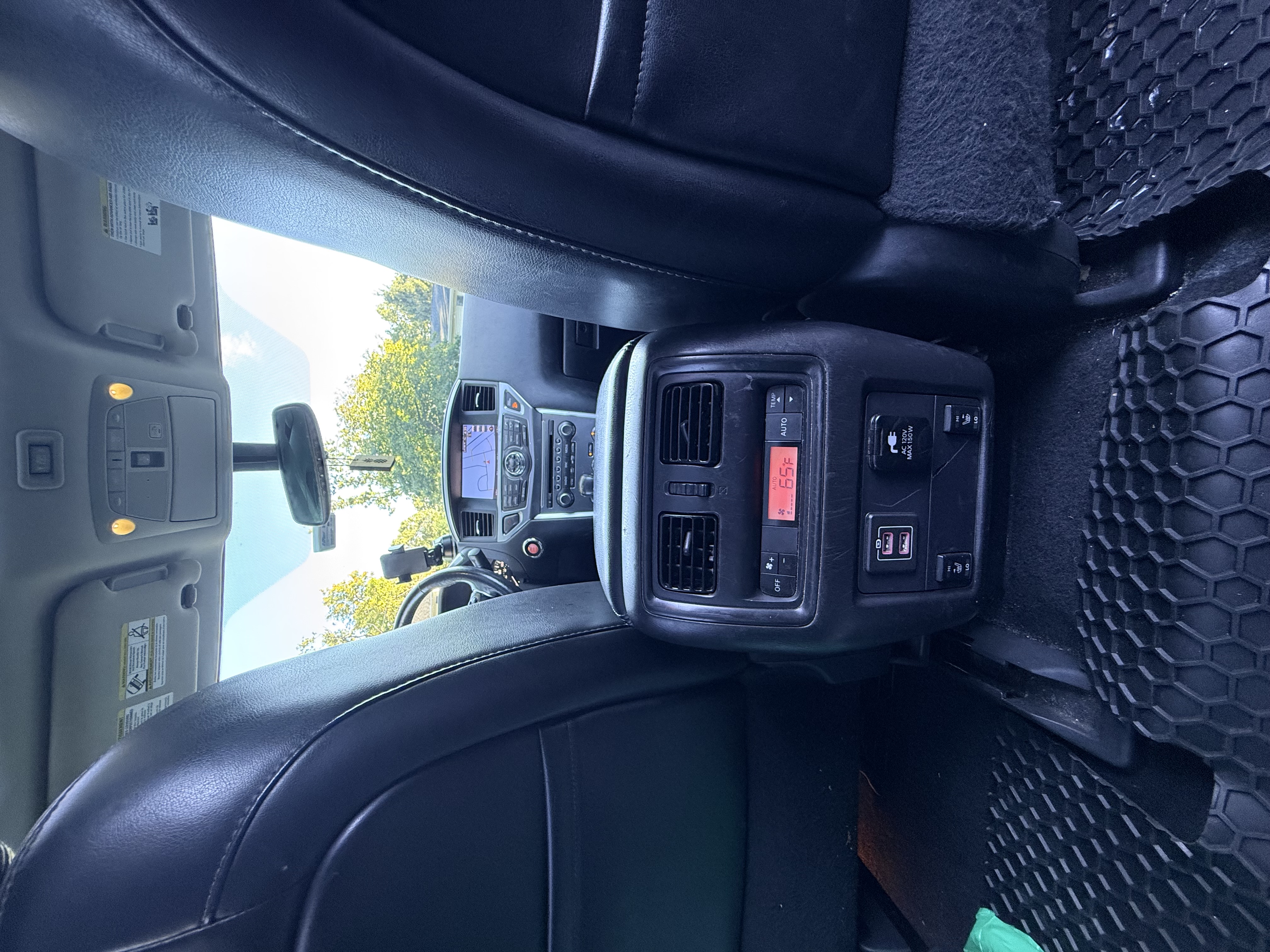 Used 2018 Nissan Pathfinder SL w/ SL Premium Package AWD/4WD image 28