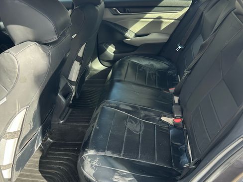 Used 2020 Honda Accord Hybrid image 11