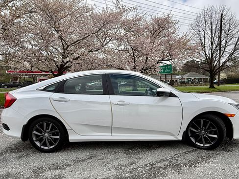 Used 2020 Honda Civic EX image 10