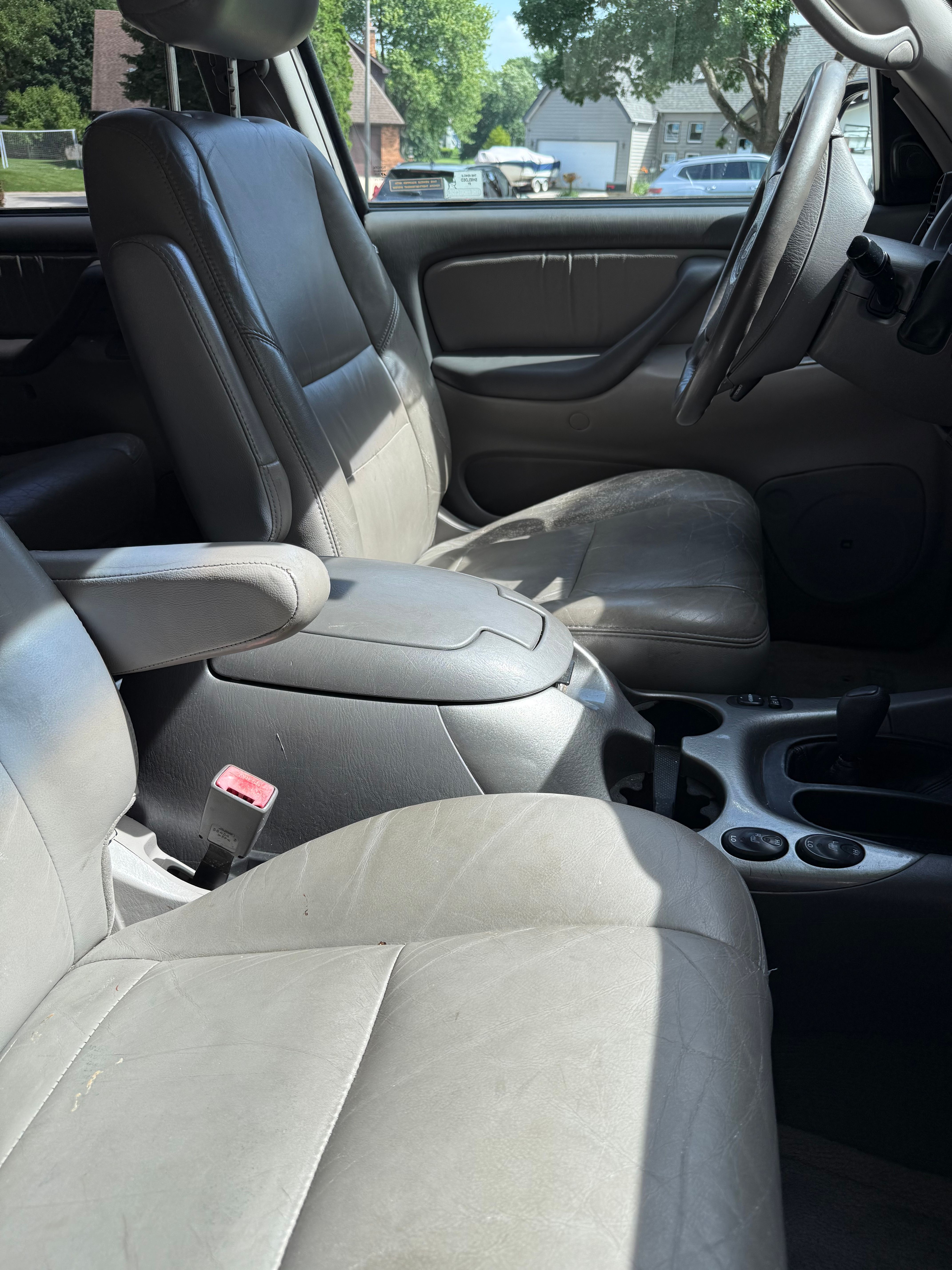 Used 2002 Toyota Sequoia Limited AWD/4WD image 10